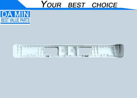 NHR NKR Bumper 8975824230 Mode 1994 Długość 1680mm Bez lampy mgłowej Isuzu Light Truck Części nadwozia