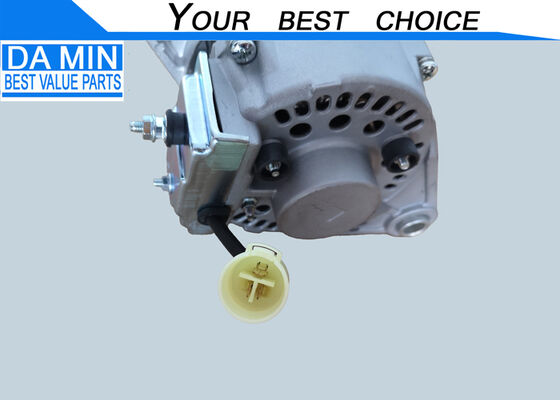 FVR 6SD1 Generator 8943991571 Kołowiec 2 żuraw 3 szpilki wtyczka elektryczna 24V 40A Alternator wentylator chłodzący zewnętrzny części silnika ciężarówki